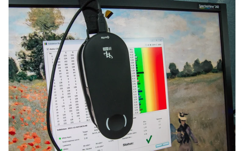  Centrum Papieru AMBASADOREM NEC SPECTRA VIEW - Leksykon monitorów 